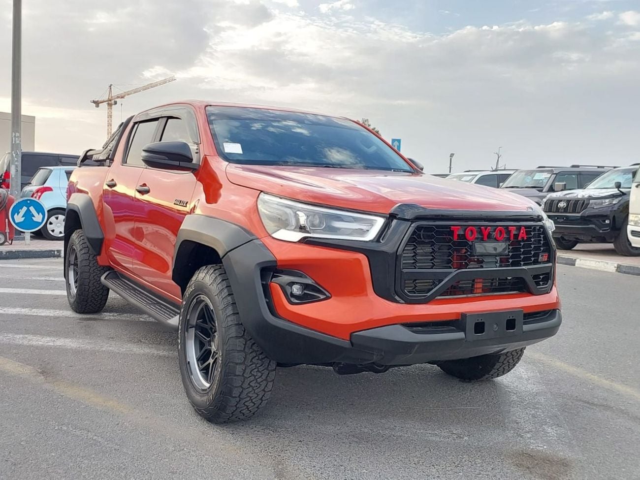 Toyota Hilux TOYOTA HILUX PICKUP RHD 2022 MODEL 2.8 L DIESEL AUTOMATIC(PM18048)