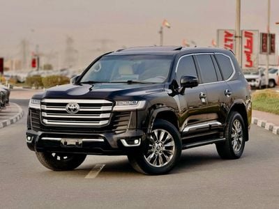 Toyota Land Cruiser Toyota landcuriser GXR V8 2016 sunroof facelifted 2025 petrol 2016 V8 sunroof 4.6 petrol