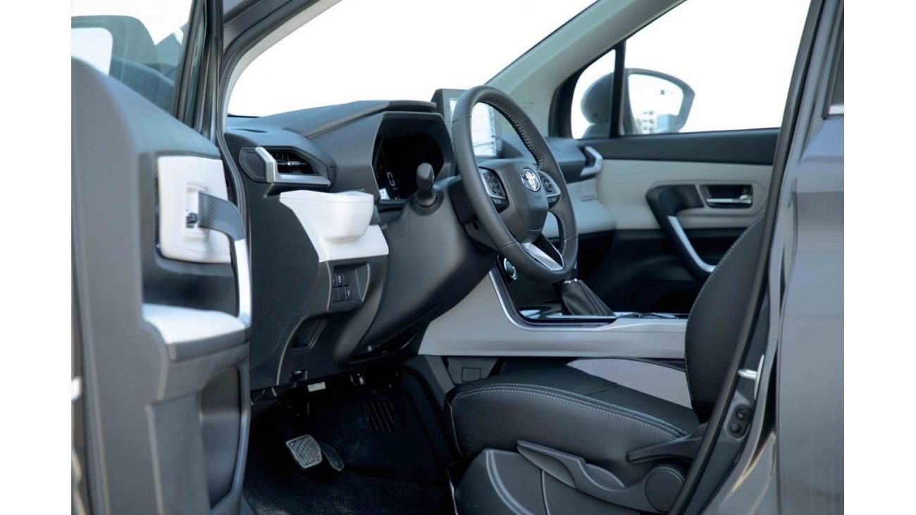 تويوتا فيلوز تويوتا فيلوز V 1.5 موديل 2023 - رمادي معدني من الداخل أسود