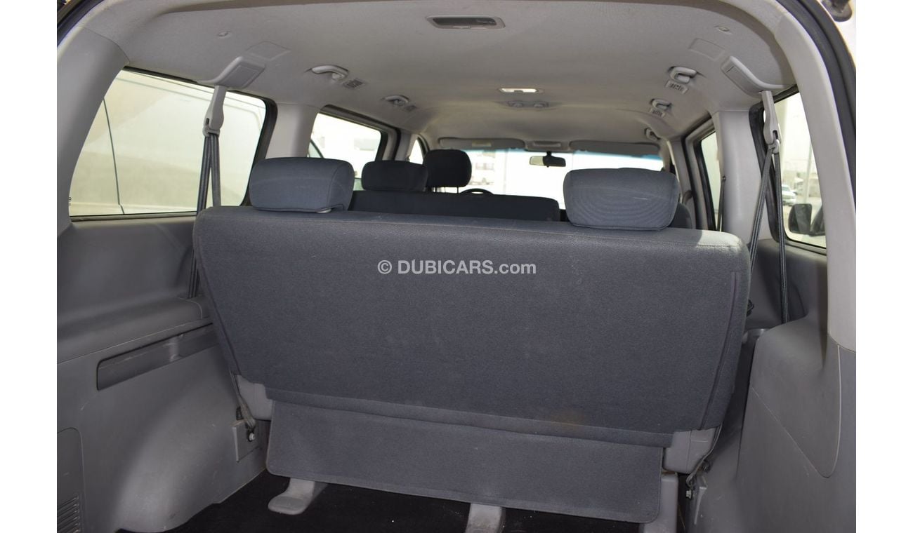 Hyundai H-1 Std Hyundai H-1 van 9 seater , model:2015. Excellent condition