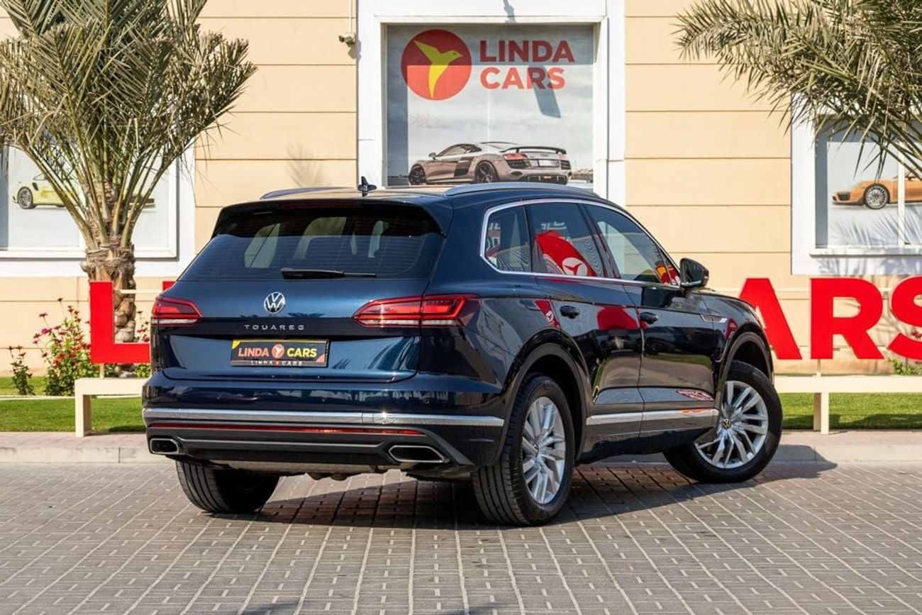 Volkswagen Touareg Atmosphere 3.0L Volkswagen Touareg 2023 GCC under Agency Warranty and Service Contract with Flexible
