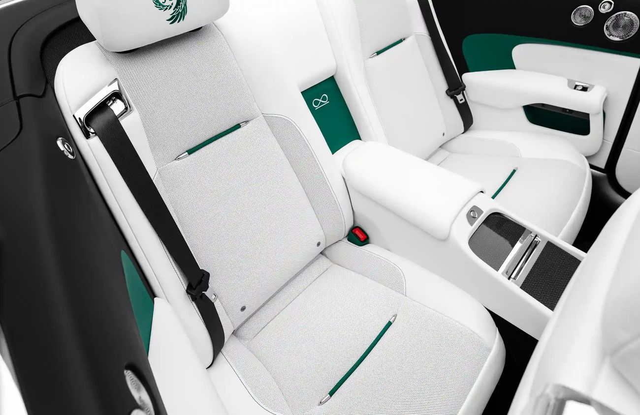 رولز رويس داون 6.6L V12 Twin-Turbocharged Engine