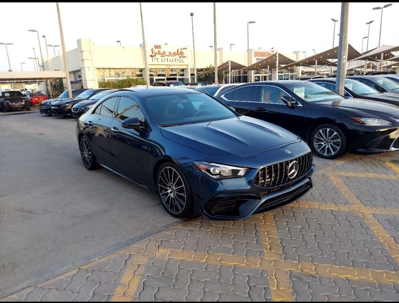 Mercedes-Benz CLA 250 Premium + 2.0L