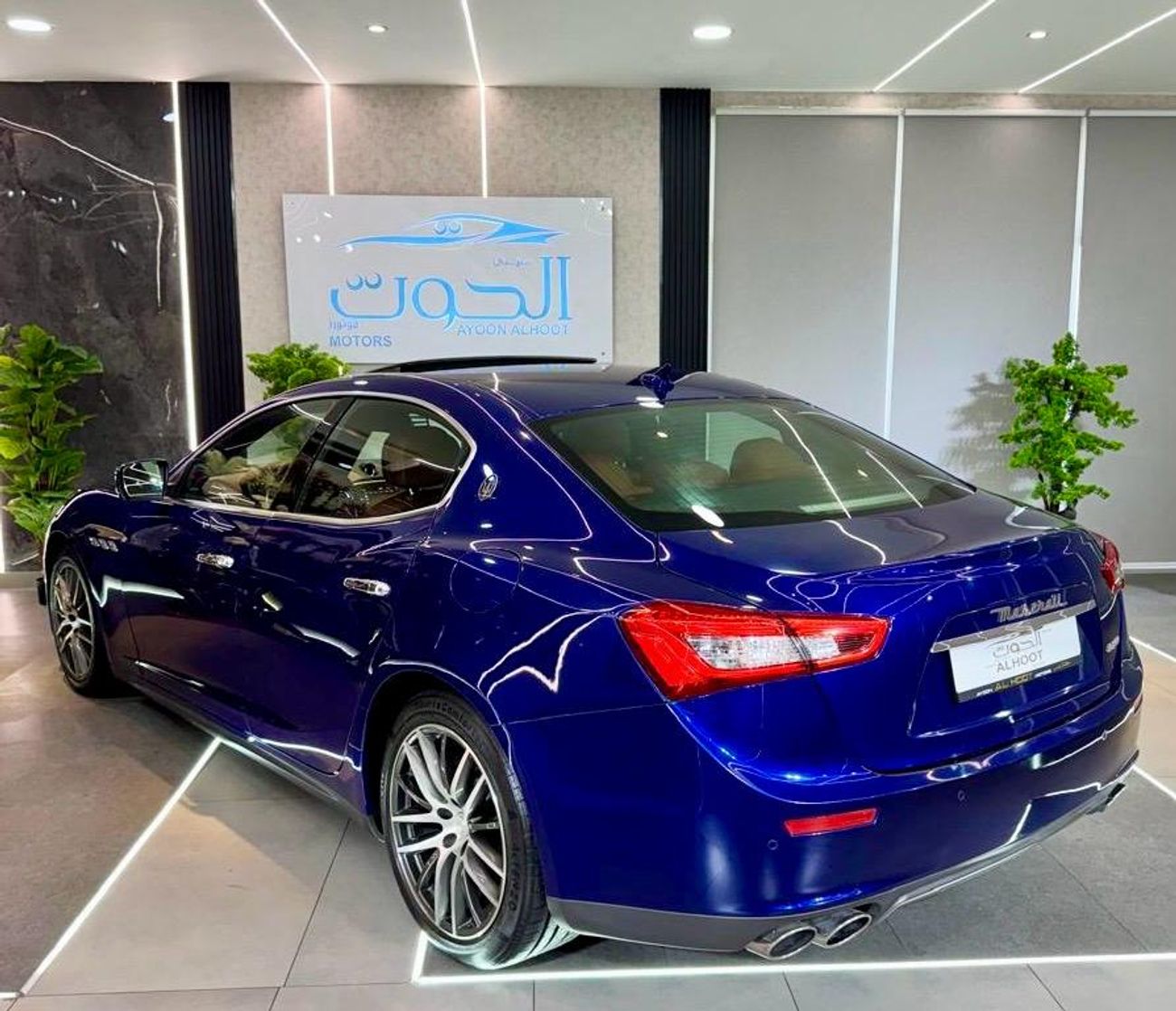 Maserati Ghibli S Q4 3.0L (345 HP) AMAZING BLUE COLOR MASERATI GHIBLI SQ4 V6 || GCC || FREE ACCIDENT || HIGHEST CATE