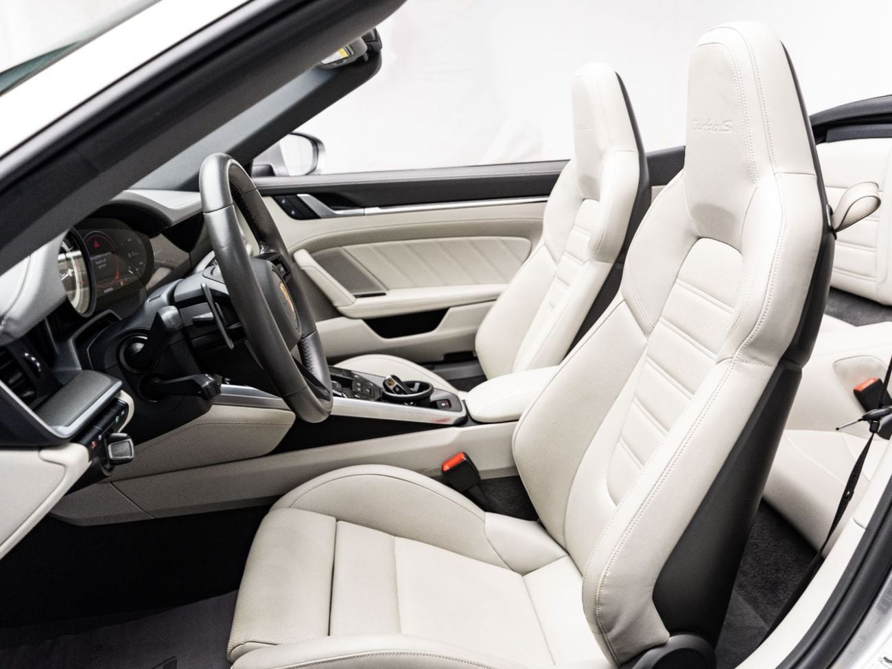 Porsche 911 Turbo S 3.8L (640 HP) Convertible 2024 Porsche Turbo S Convertible, 3.8L F6, 4WD, 640 bhp, 8 Speed A