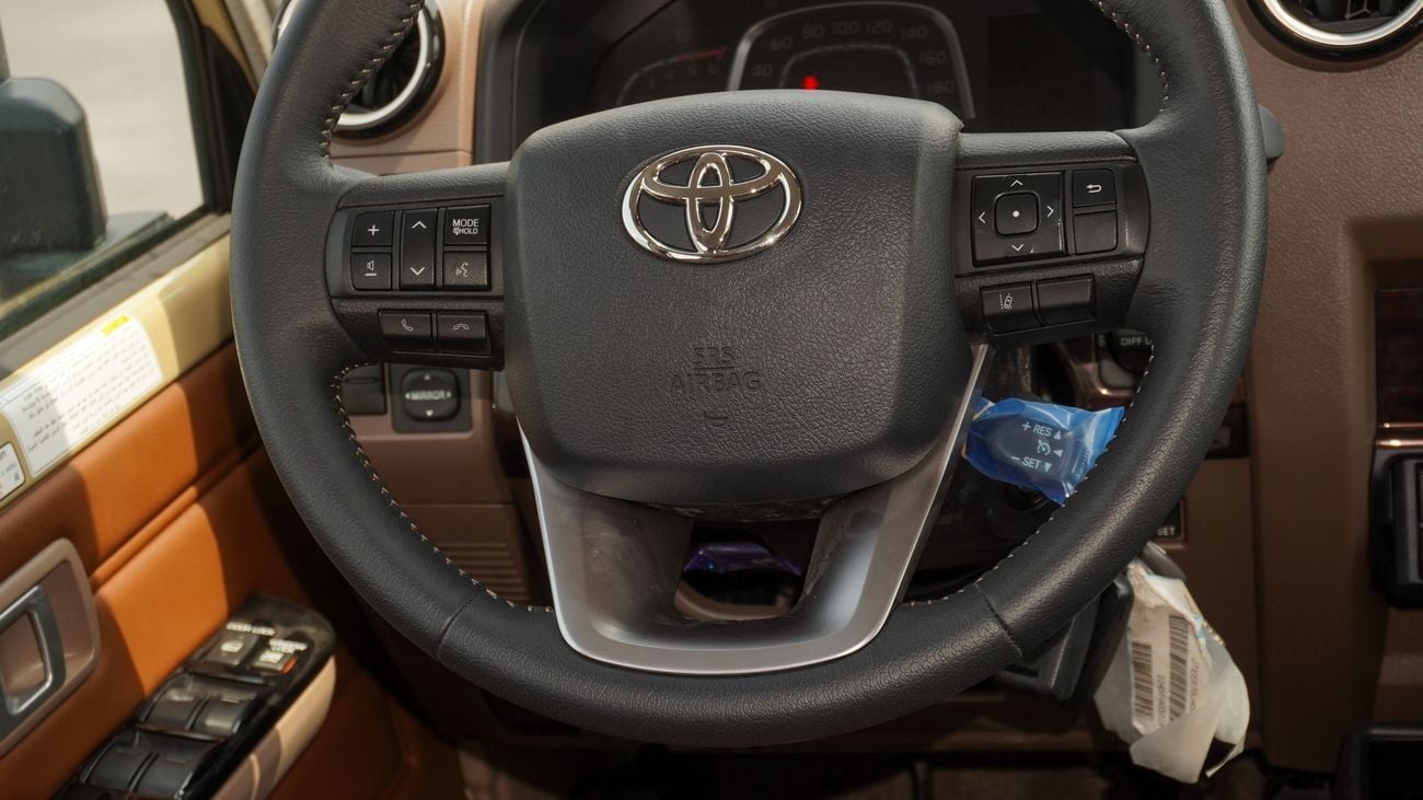 Toyota Land Cruiser 70 LX 2.8L DIESEL A/T