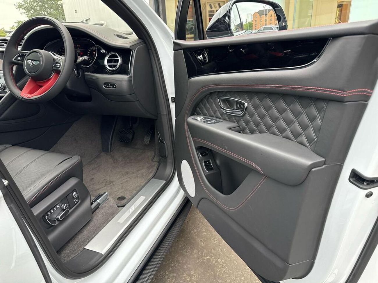 Bentley Bentayga 4.0 V8 S Auto 4WD Euro 6 (s/s) 5dr (EXPORT ONLY) Right hand drive