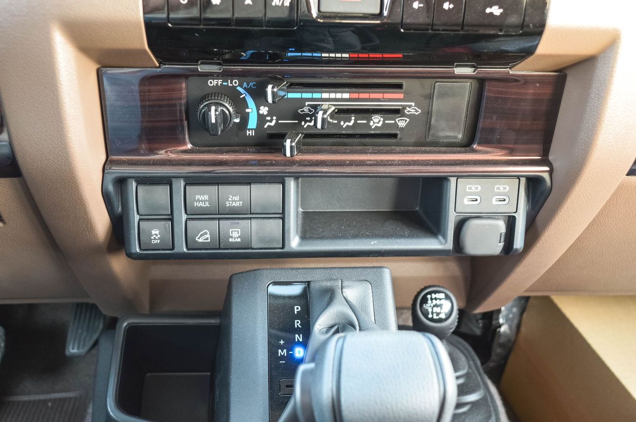 Toyota Land Cruiser 70 TOYOTA LAND CRUISER 76 2.8L 4WD DIESEL PICKUP 2025 | FULL OPTION