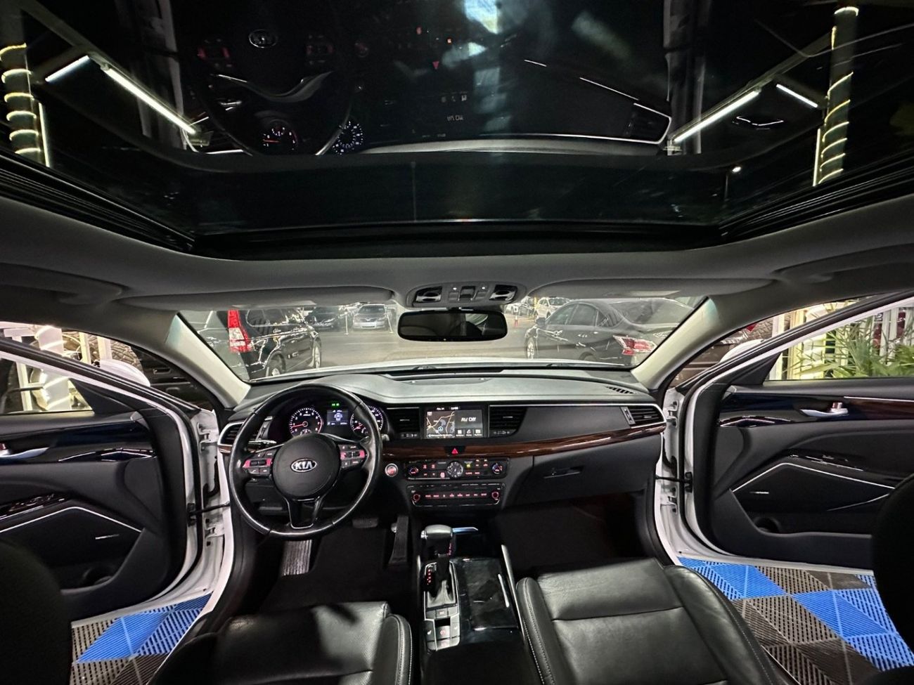 Kia Cadenza 3.3L V-6 DI, DOHC, VVT, 290 л.с.