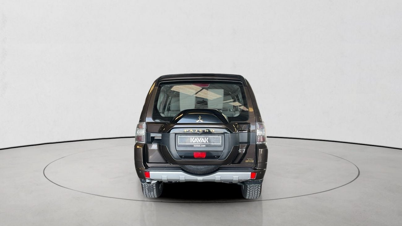 Mitsubishi Pajero 3.0 GLS H/L LTHR GOLD SIG EDT | Guaranteed Warranty | 0 Down Payment