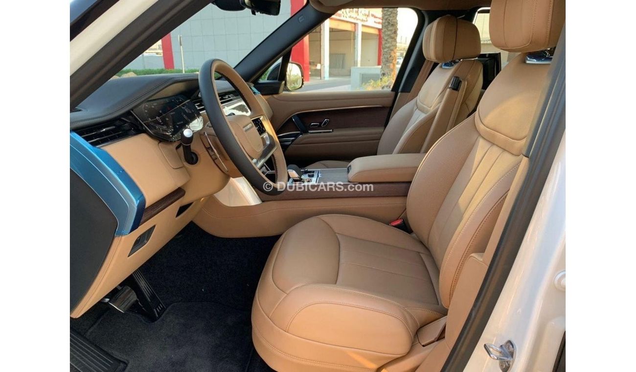 Land Rover Range Rover GCC SPEC UNDER WARRANTY AND SERVICE CONTRACT