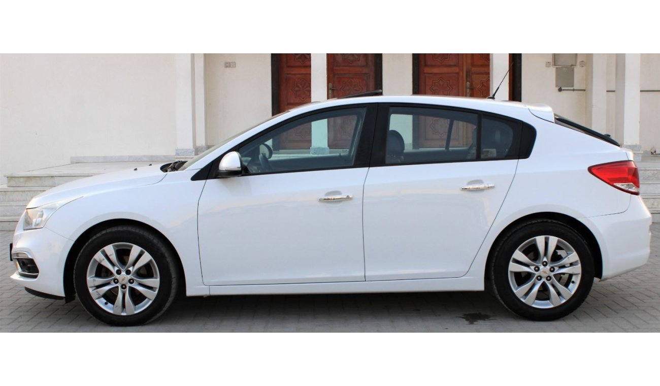 Chevrolet Cruze Chevrolet Cruze 2016 GCC number one full option in excellent condition without accidents, very clean