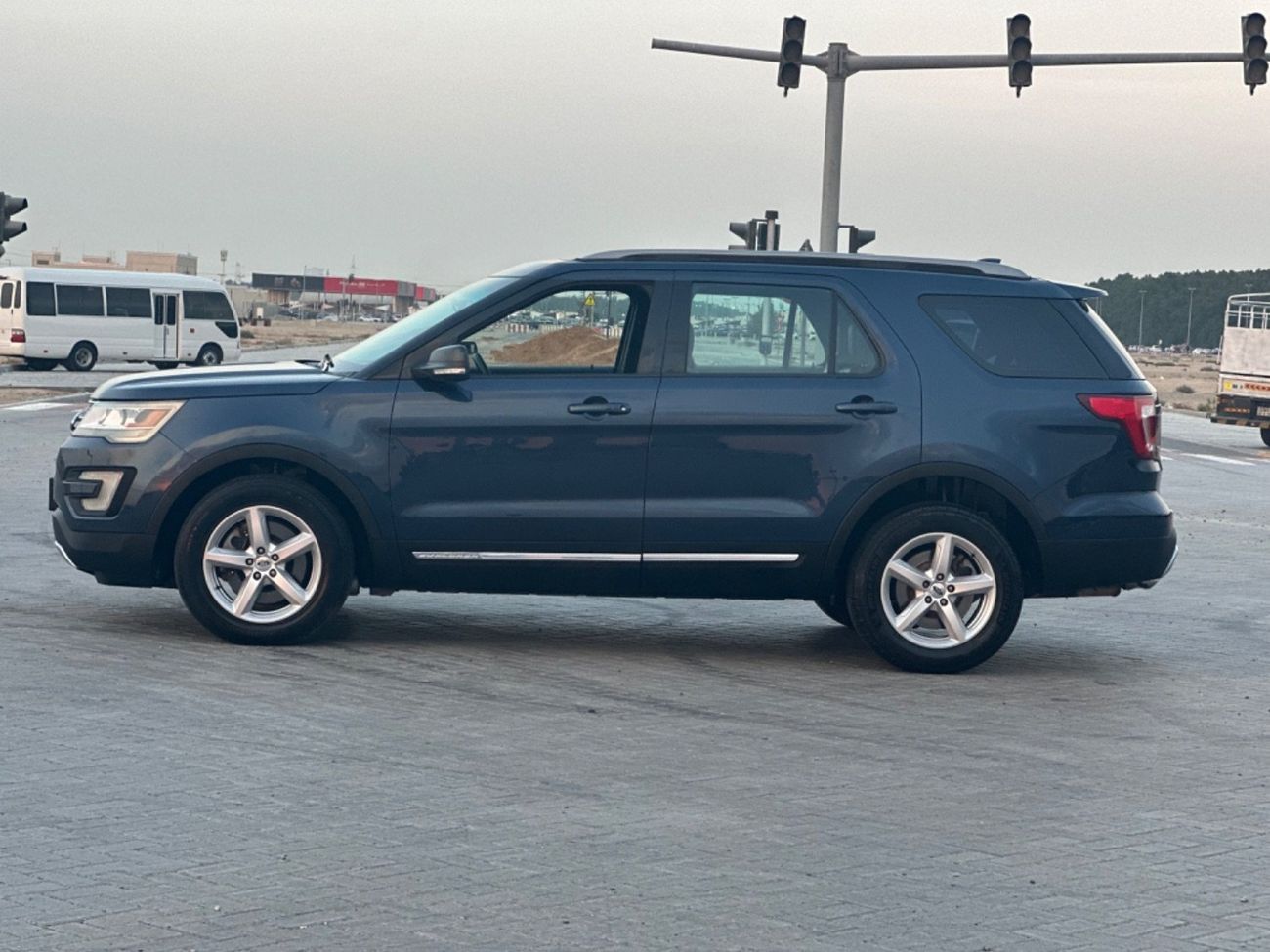 Ford Explorer Limited 3.5L MODEL 2016 خليجي فل مواصفات بانوراما