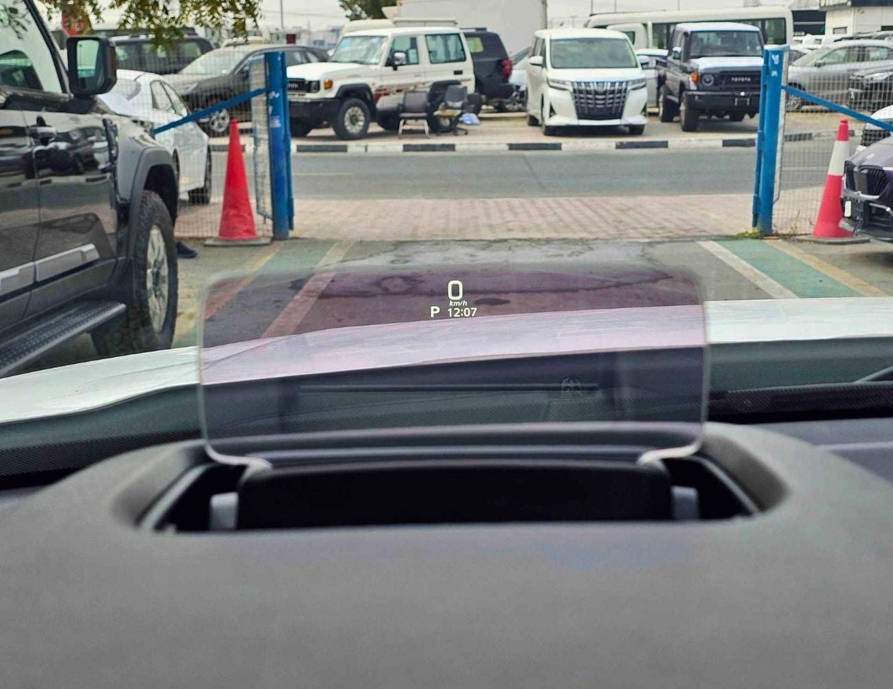 تويوتا أوربان كروزر GLX NEODRIVE DUAL TONE / 1.5L PETROL V4 / PANORAMIC ROOF / HEADS UP DISPALY / 360*CAMERA (CODE # UB1