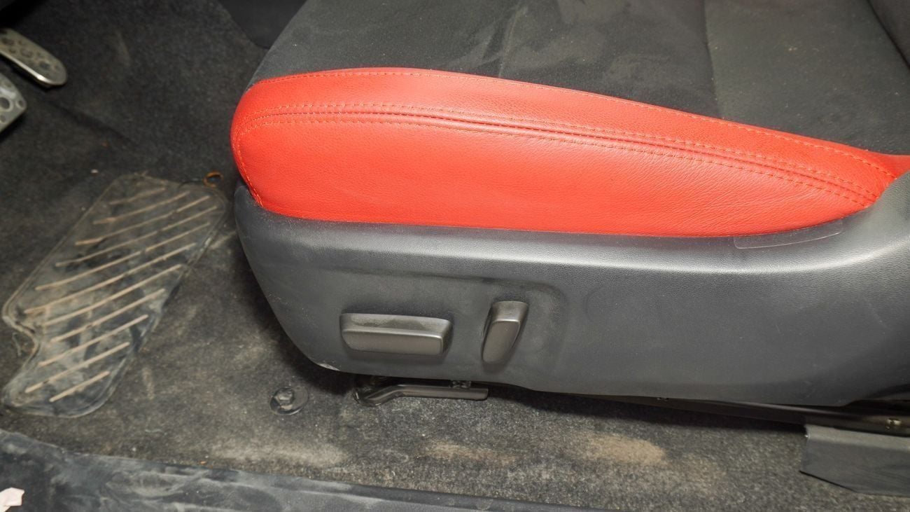 Toyota Hilux GR Sport 4.0L