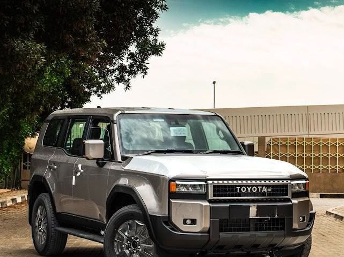 Toyota Land Cruiser PRADO 2.8L 4WD AUTO (EXPORT ONLY)