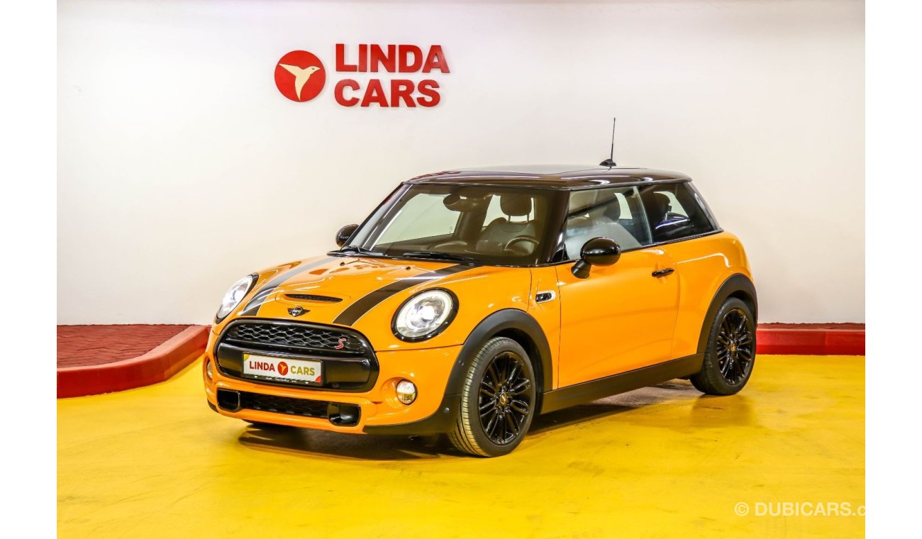 Mini Cooper S Mini Cooper S 2015 GCC under Warranty with Zero Down-Payment.