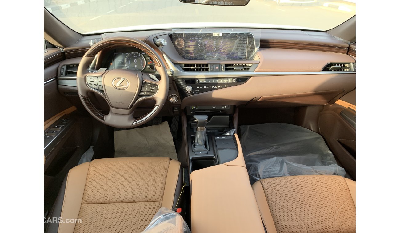 Lexus ES350 V6 MY2021 4 Cameras / Panoramic Sunroof