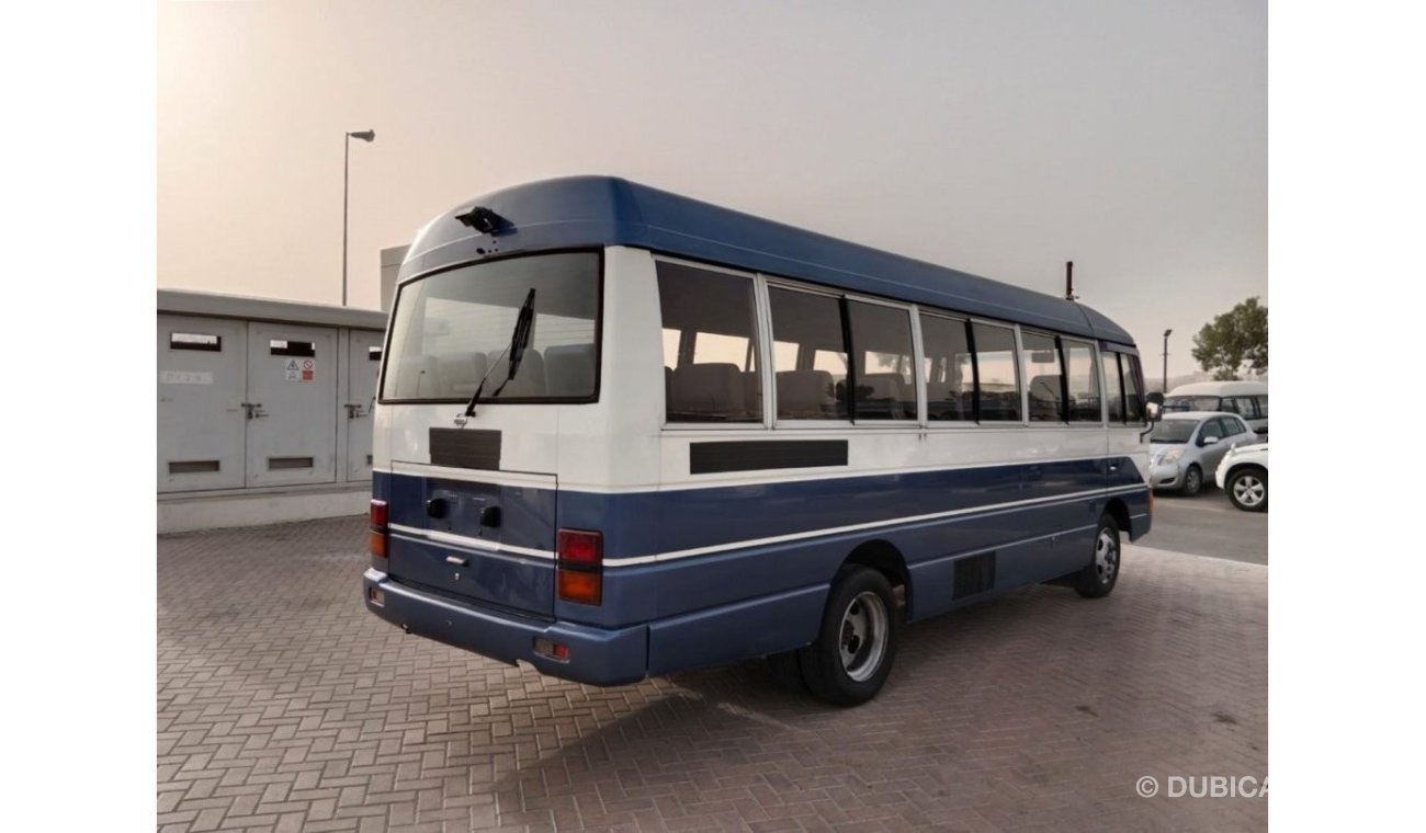 Nissan Civilian NISSAN CIVILIAN BUS RIGHT HAND DRIVE (PM1381)