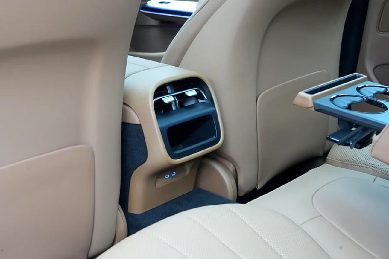 مرسيدس بنز E 200 كوبيه Summer Offer | E 200 | GCC 0km | Agency Warranty | AMG Sports Package