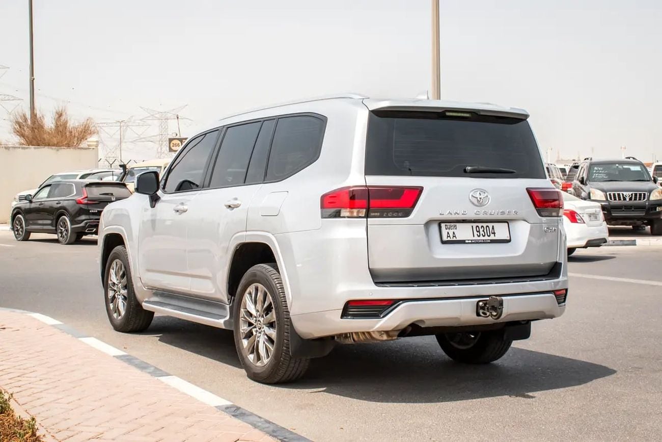 Toyota Land Cruiser GXR 4.0 - UNDER WARRANTY GCC SPECS - EXCELLENT CONDITION