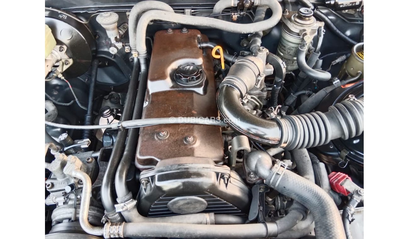 Toyota Hilux TOYOTA HILUX PICK UP RIGHT HAND DRIVE(PM1695)