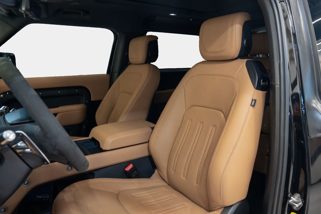 Land Rover Defender 90 P525 - 2022 | AL TAYER | SHORT-WHEEL BASE | V8 EDITION | UNDER WARRANTY | PERFECT CONDITION