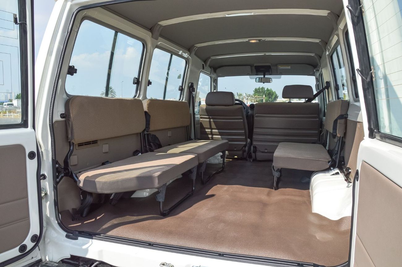 تويوتا لاند كروزر 70 LX78 V6 4.0L Petrol 2024YM