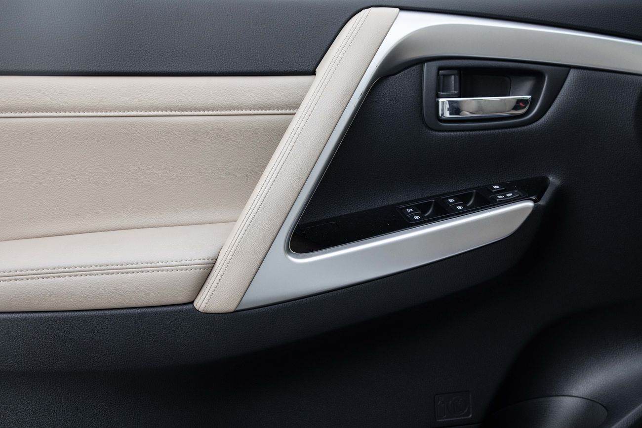 Mitsubishi Montero Sport Montero Sport | 1,959 P.M | 0% Downpayment | ONE OWNER | AGENCY WARRANTY | 4WD! | Ramadan Offer!