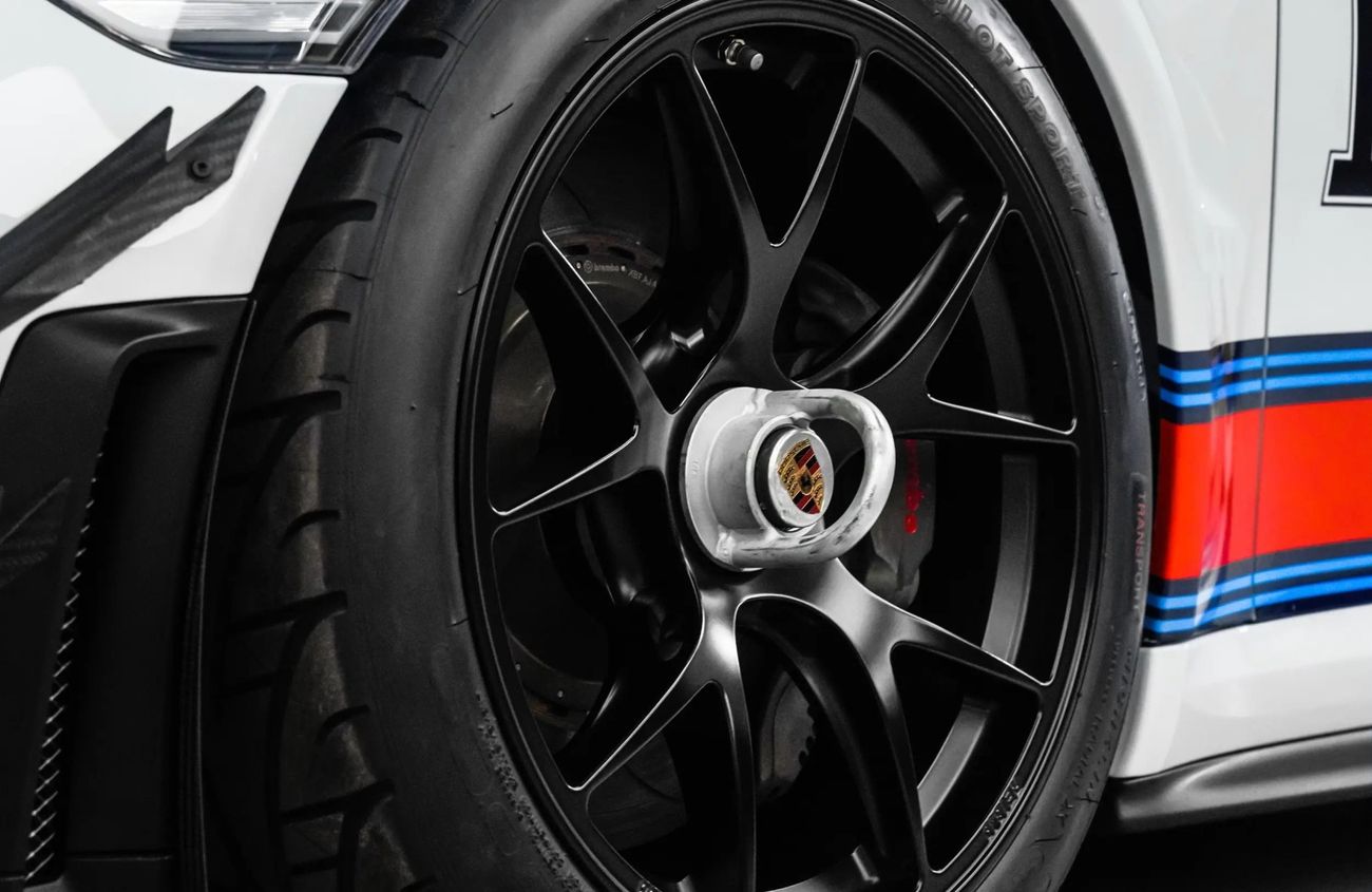 Porsche 911 3.8L F-6 Twin-Turbocharged Engine