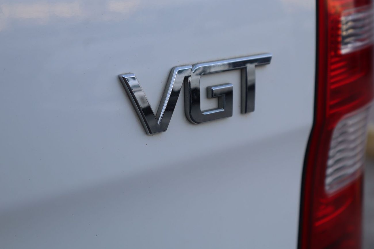 هيونداي H1 ستاريكس Hyundai H1 12-Seater Passenger Van 2016