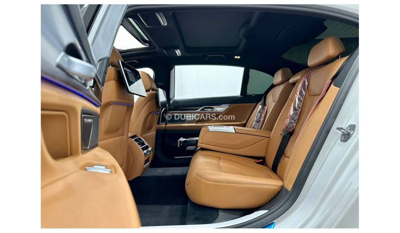 بي أم دبليو 730Li Std 2022 BMW 730li Master Class, July 2027 BMW Warranty + Service Contract, Full Options, Low Kms, G
