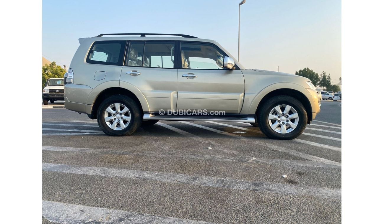 used-2017-mitsubishi-pajero-4x4-v6-gls-full-option-2017-for
