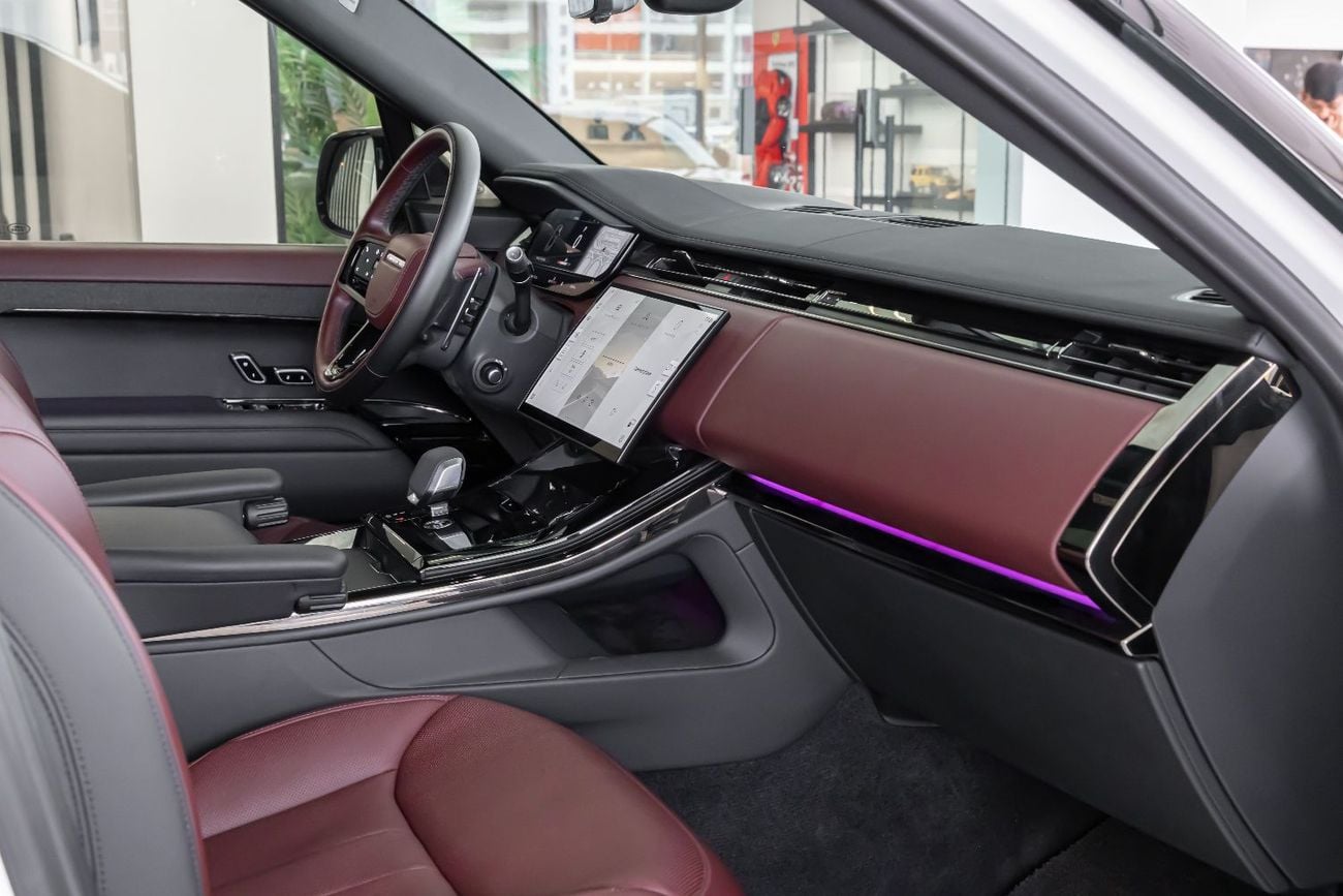 Land Rover Range Rover Sport S P400 3.0L 2024 Range Rover | Sport P400 | Dynamic HSE |  GCC Specs | Al Tayer Warranty & Service C