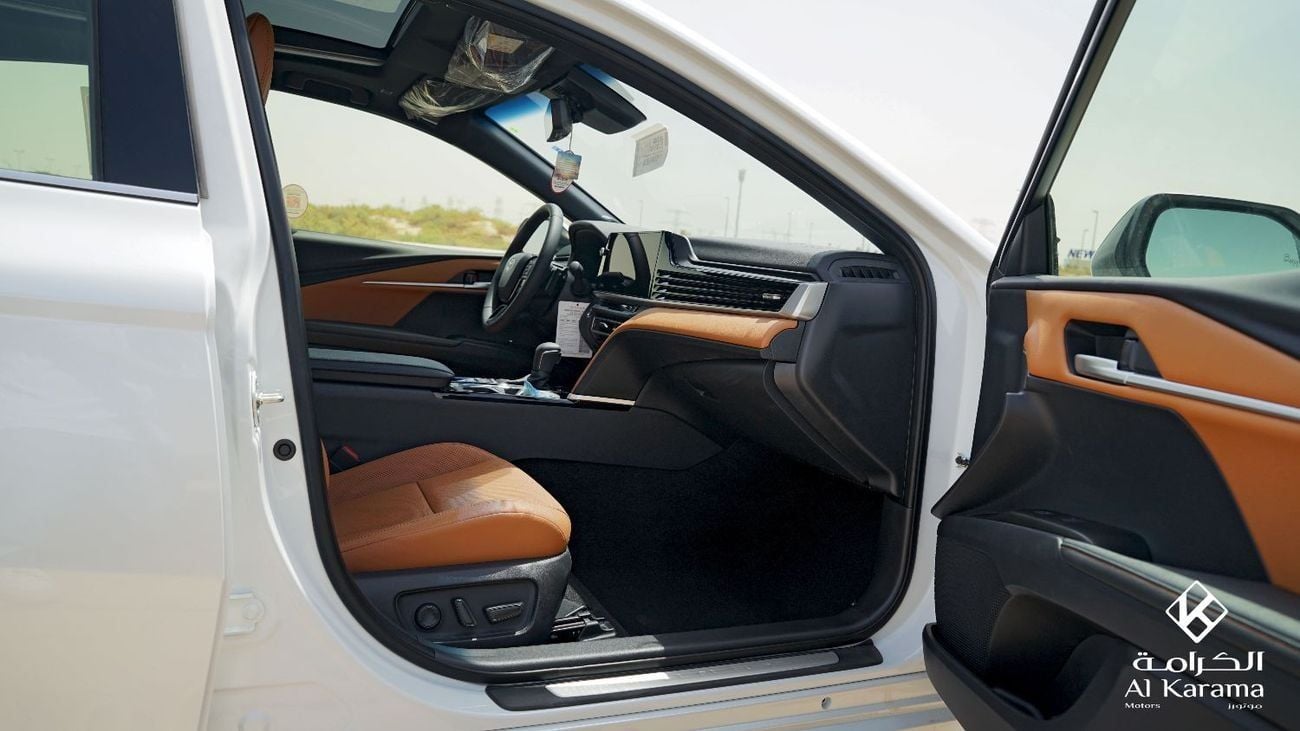 Toyota Camry Lumiere 2.5L Hybrid - GCC Specs - Radar - Head Up Display - 360 Camera -  JBL Sound