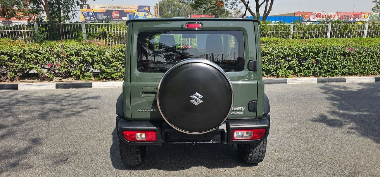 سوزوكي جيمني 1.5L GLX (A/T)