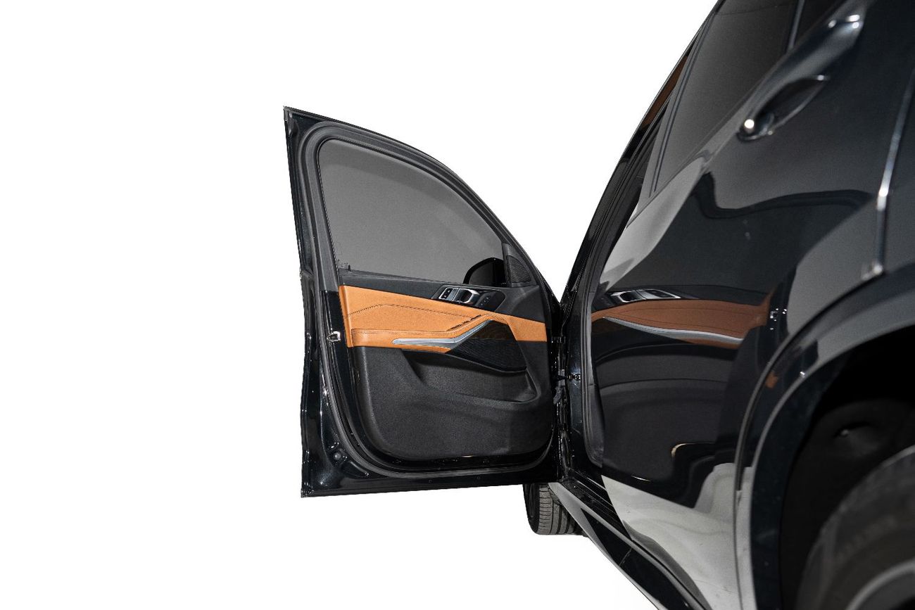 BMW X5 xDrive40i Luxury M Sport Package 3.0L 2022 BMW X5 XDRIVE40I | XDRIVE ALL-WHEEL DRIVE SYSTEM | APPLE 