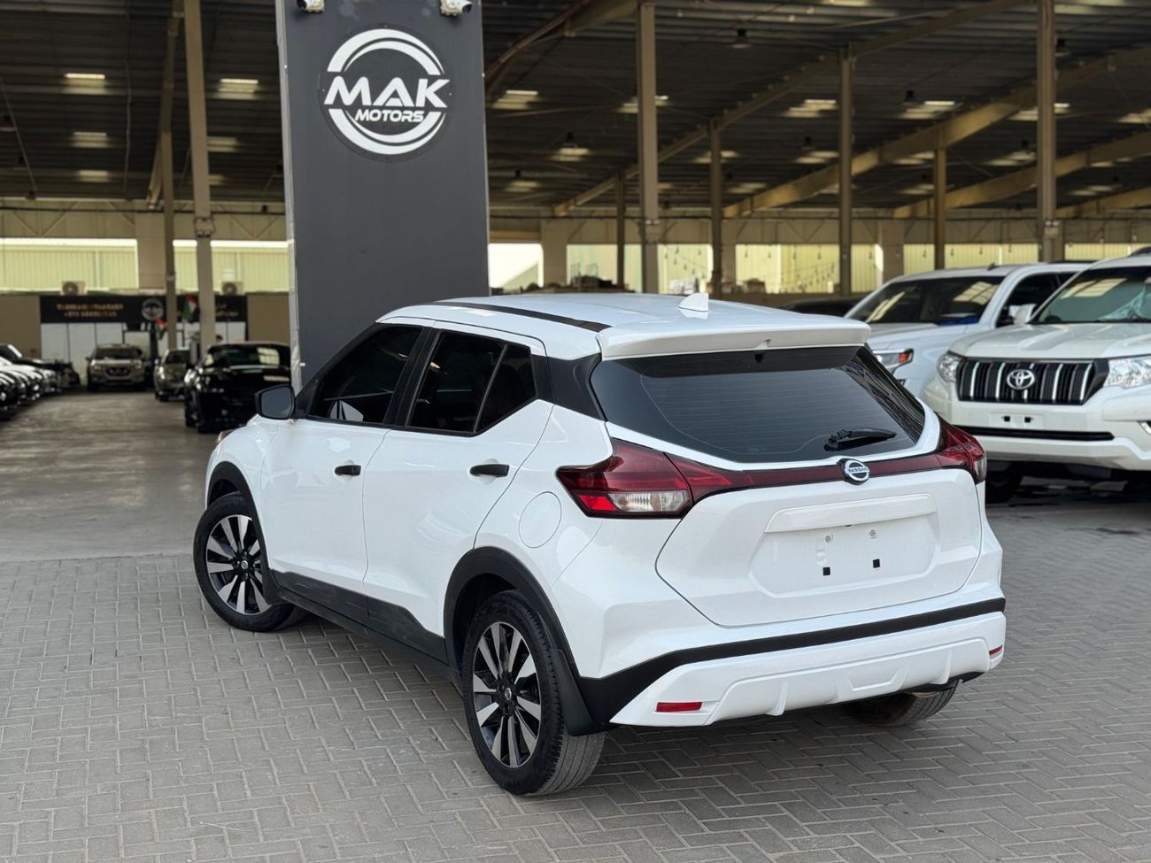 Nissan Kicks SV 1.6L SV / V4 1.6L / RADAR / LANE ASSIST / ANDROID AUTO /APPLE CAR PLAY / IN PERFECT CONDITION