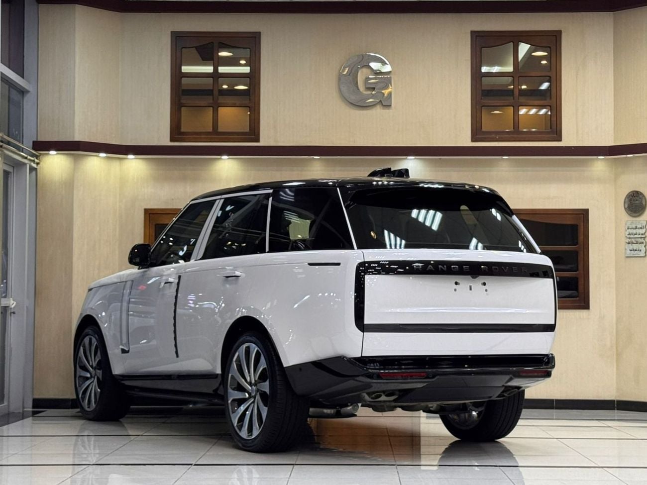 لاند روفر رينج روفر LAND ROVER RANGE ROVER AUTOBIOGRAPHY P 530 / GCC UNDER WARRANTY 2026
