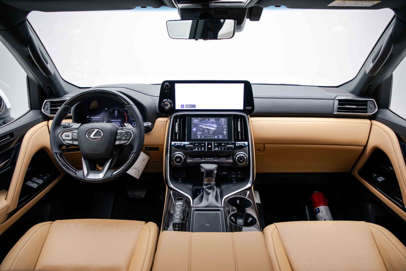 Lexus LX 600 Signature 3.5L - Sonic Quartz Inside Black | Export Only