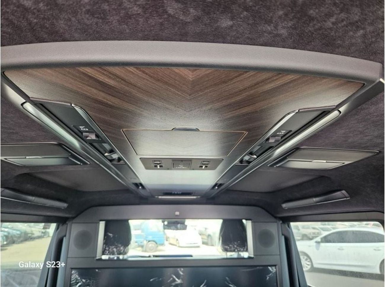 Lexus LM 350h LEXUS LM350H VIP 2024 2.5L AWD