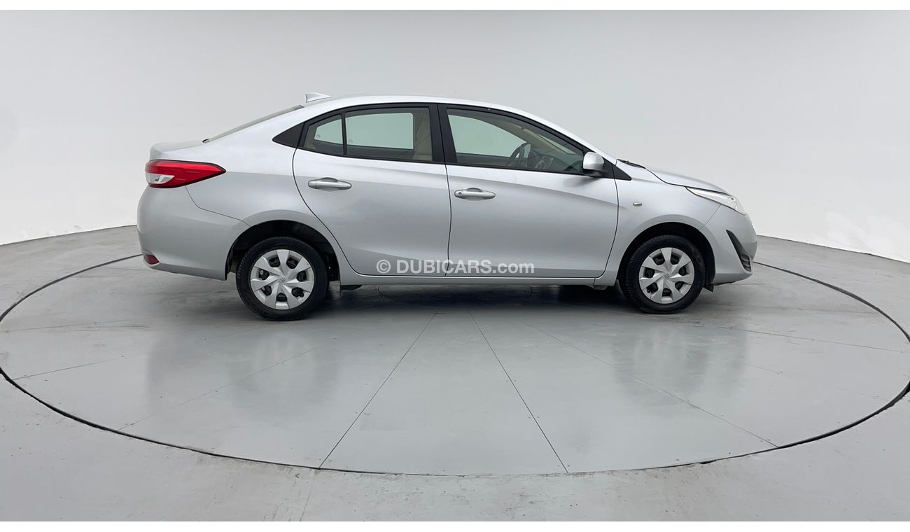 تويوتا يارس SE / E 1.5 | بدون دفعة مقدمة | اختبار قيادة مجاني للمنزل