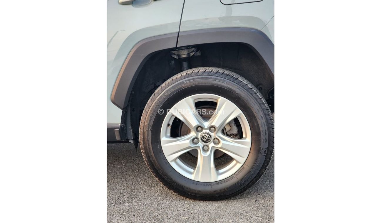 Toyota RAV4 RAV4 XLE