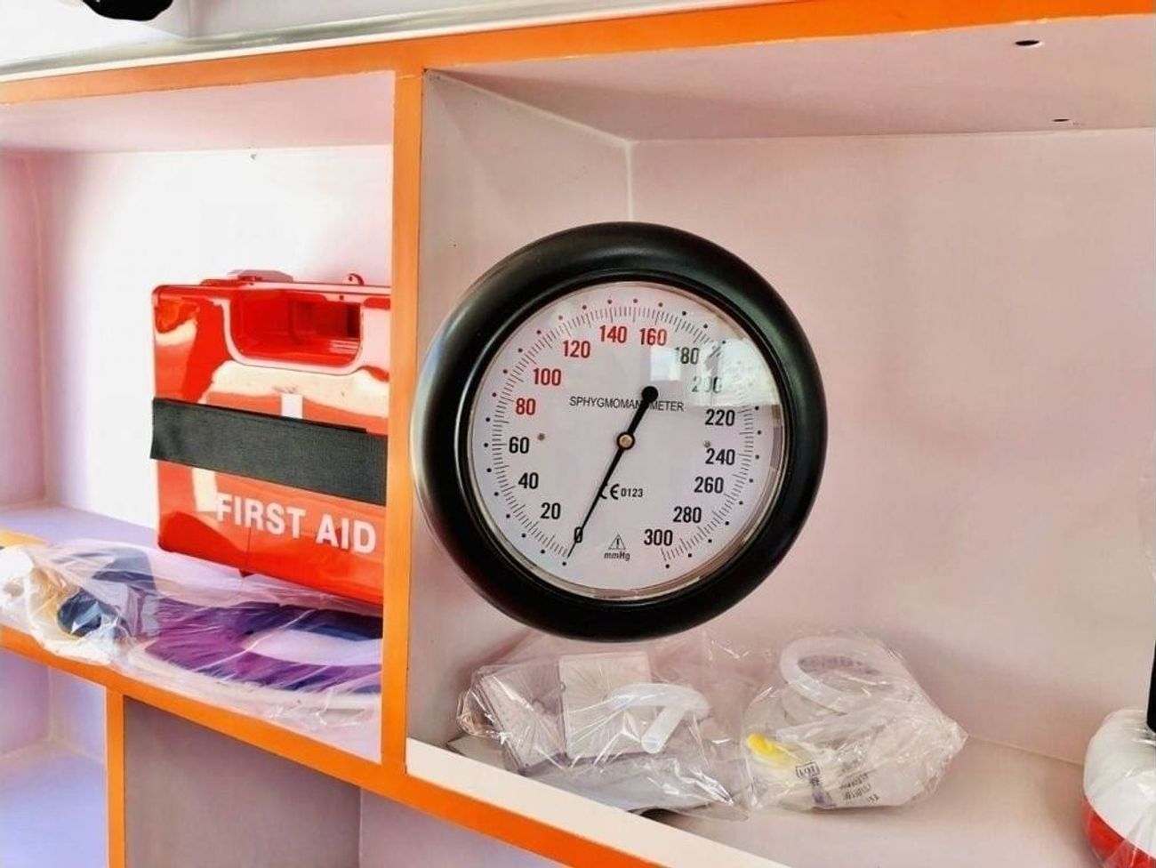 Toyota Land Cruiser 70 TOYOTA LAND CRUISER 4.0 V6 PETROL WITH BASIC LIFE SUPPORT AMBULANCE 2023 MODEL