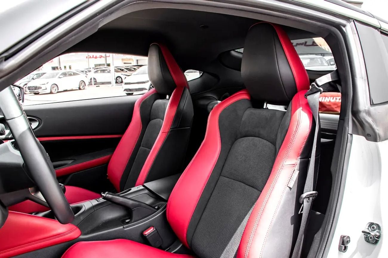 Nissan Z PERFORMANCE | GCC SPES | 3.0-L TWIN-TURBO | UNDER WARRANTY