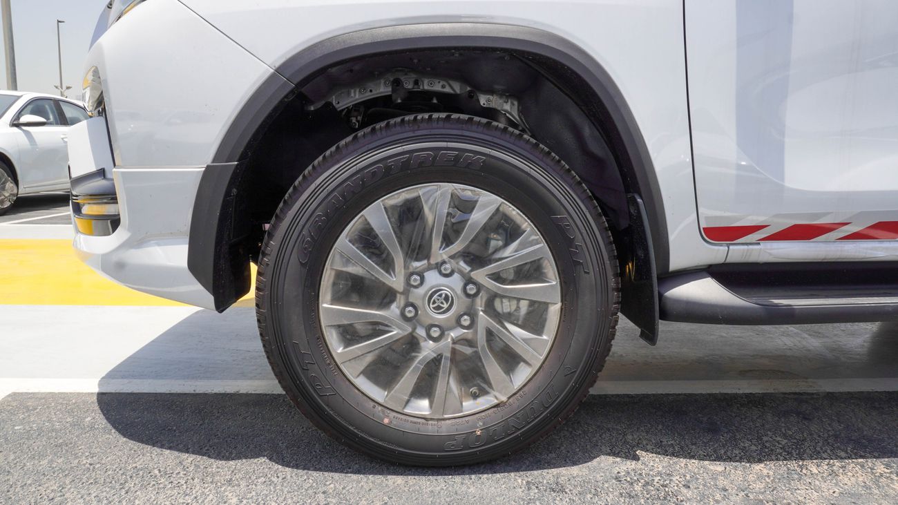 Toyota Fortuner SR5 4.0 L V6