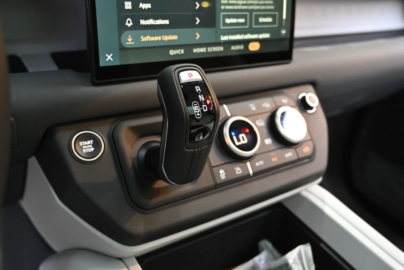 Land Rover Defender P300 110 S 2.0L (5 Seater) Land Rover Defender S P300 V4 110 GCC