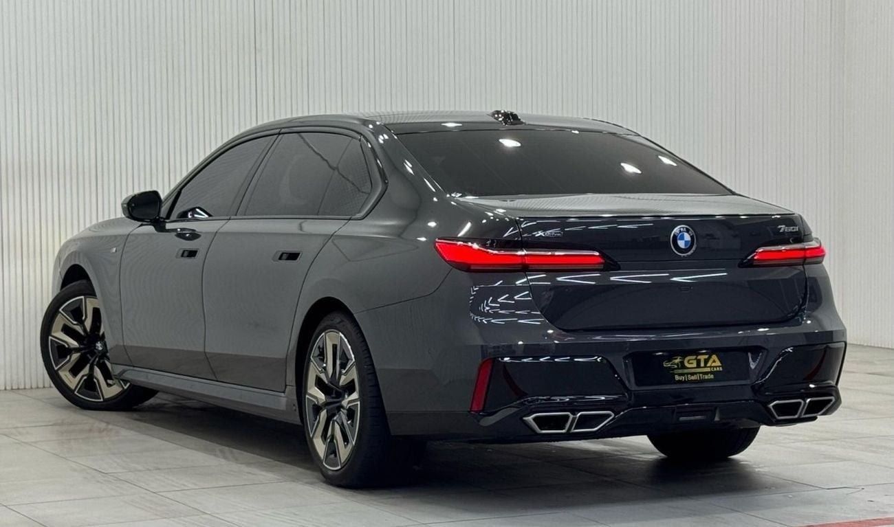 بي أم دبليو 760Li 2023 BMW 760i M-Sport, 2027 BMW Warranty + Service Pack, Fully Loaded, Low Kms, GCC