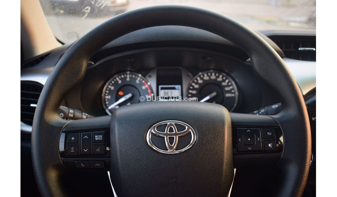 Toyota Hilux 2023 Toyota Hilux 2.7L Pickup , Manual, 4 Doors