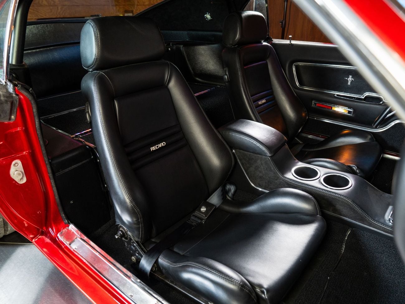 فورد موستانج Fastback Supercharged Predator GT500 Motor Pro Touring Restomod